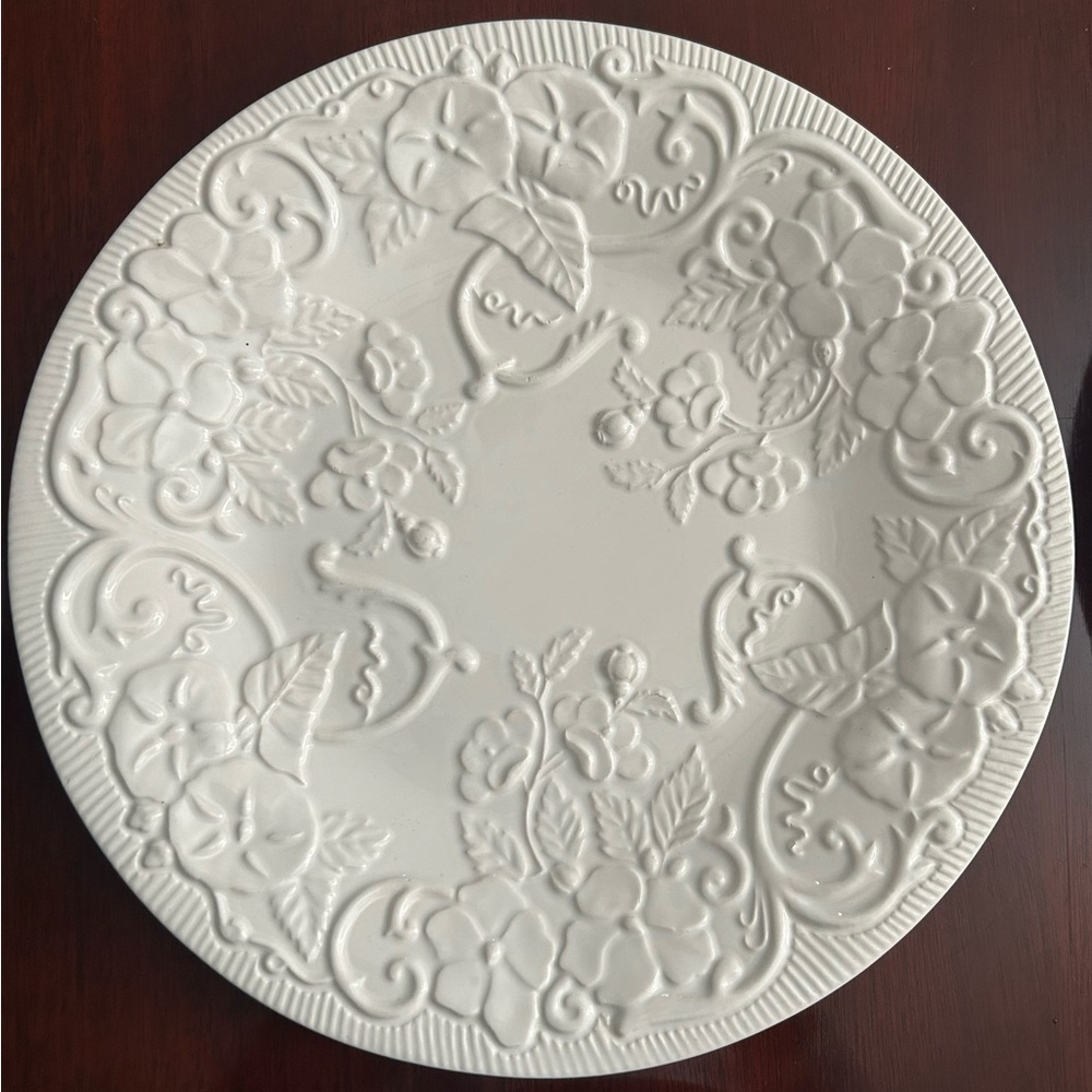 Bordallo Pinheiro Flowers-White Dinner Plate